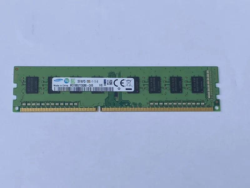 Samsung M378B5773QB0-CK0 2GB 240pin DIMM DDR3 